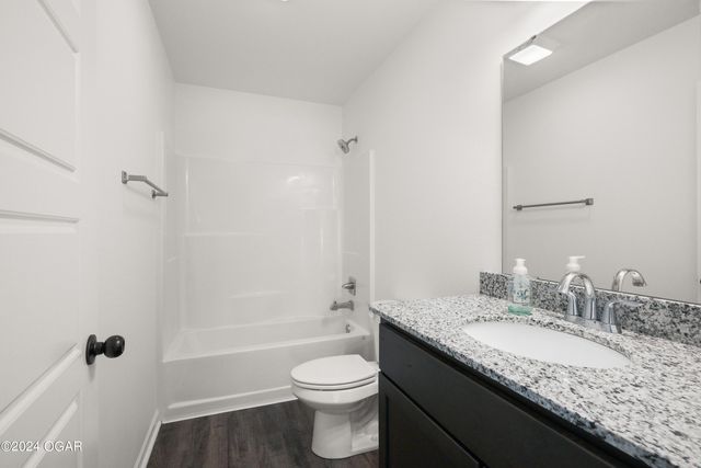 506 S Elm Street, Carterville, MO 64835