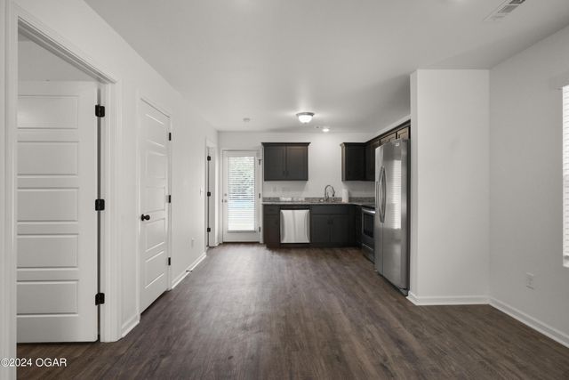 506 S Elm Street, Carterville, MO 64835