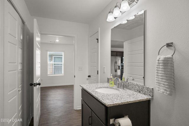 506 S Elm Street, Carterville, MO 64835