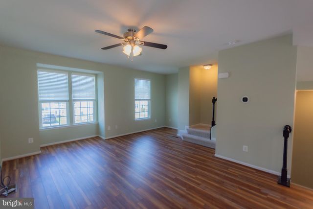 142 NORWOOD DR, Falling Waters, WV 25419