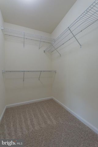 142 NORWOOD DR, Falling Waters, WV 25419