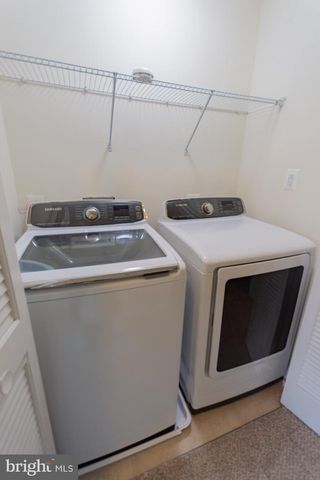 142 NORWOOD DR, Falling Waters, WV 25419