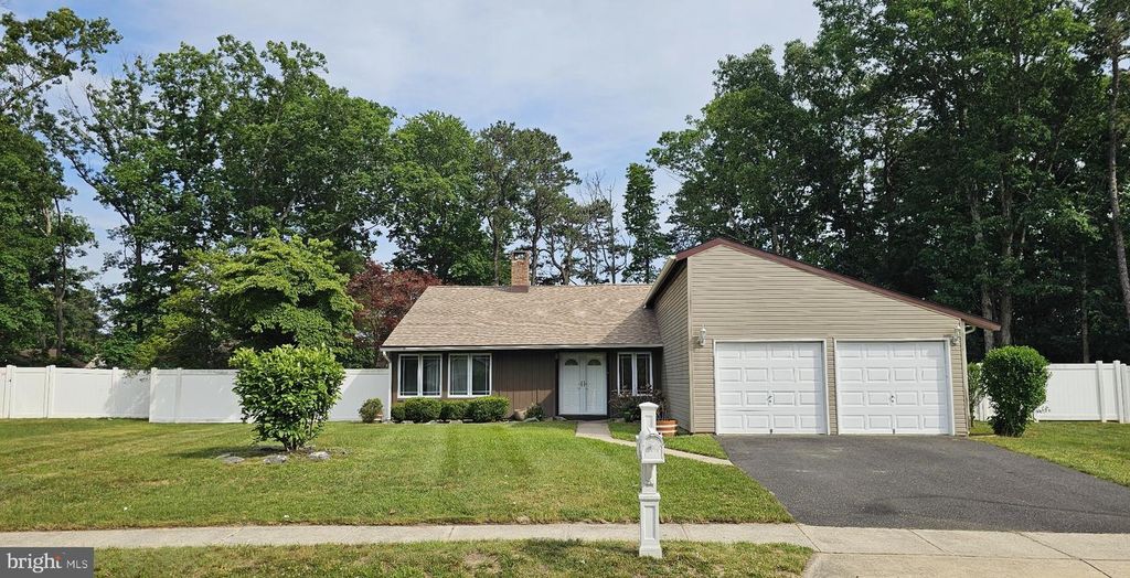 18 EDGEVIEW LN, Sicklerville, NJ 08081