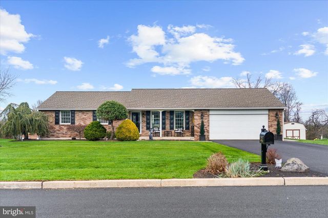 2323 COLONIAL DR, Gilbertsville, PA 19525
