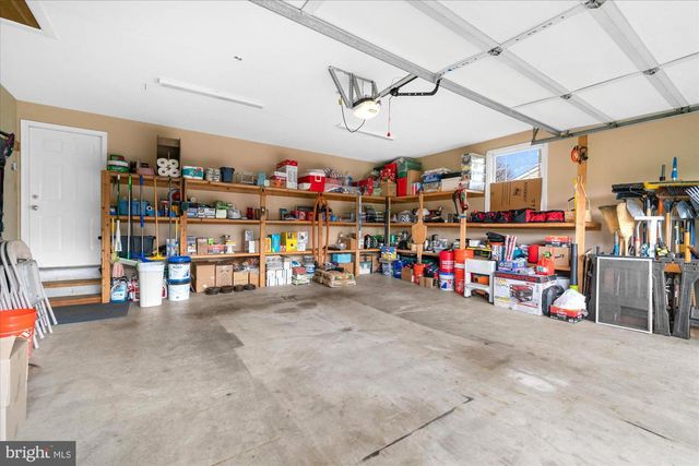 2323 COLONIAL DR, Gilbertsville, PA 19525
