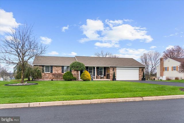2323 COLONIAL DR, Gilbertsville, PA 19525