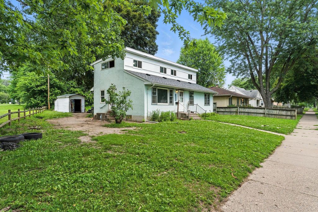 1931 Hawthorne Avenue E, Saint Paul, MN 55119