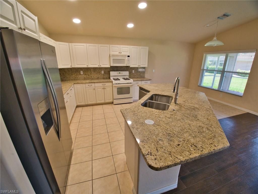 9071 Astonia WAY, ESTERO, FL 33967 — photo 4