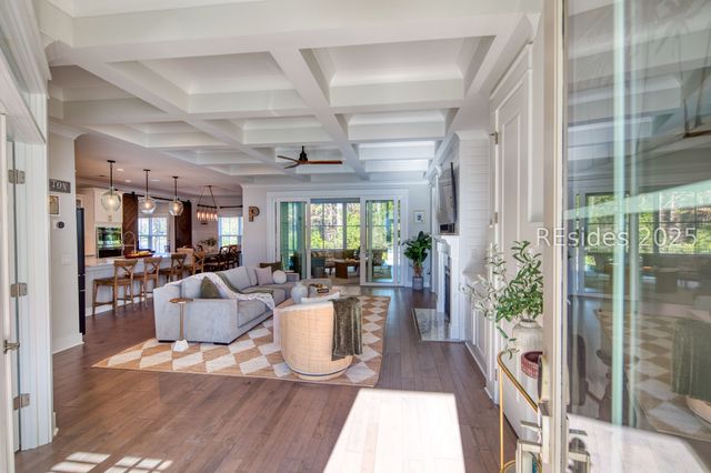 7 Attleboro Pl, Bluffton, SC 29910