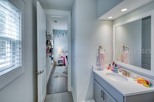 7 Attleboro Pl, Bluffton, SC 29910