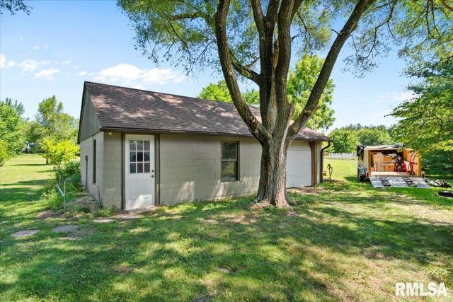 5630 MOLINE Road, Erie, IL 61250