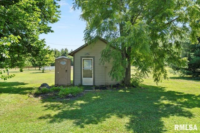 5630 MOLINE Road, Erie, IL 61250