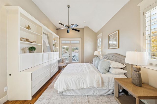 421 Cortlandt Street C, Houston, TX 77007