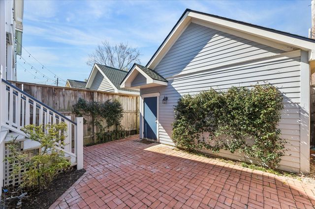 421 Cortlandt Street C, Houston, TX 77007