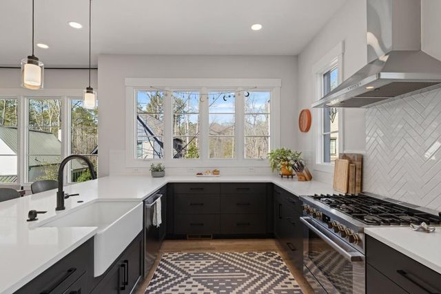 304 Mado Lane, Chattahoochee Hills, GA 30268