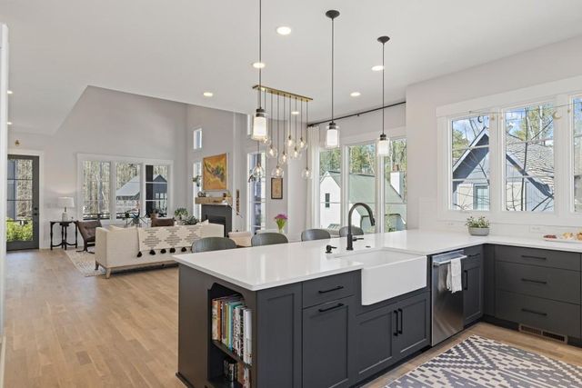 304 Mado Lane, Chattahoochee Hills, GA 30268