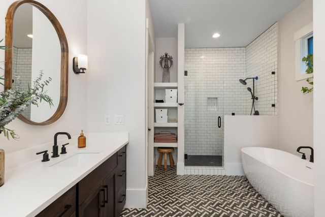 304 Mado Lane, Chattahoochee Hills, GA 30268