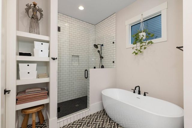 304 Mado Lane, Chattahoochee Hills, GA 30268