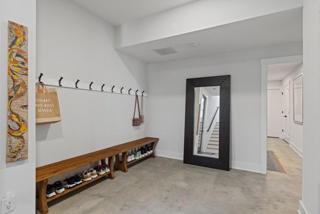 304 Mado Lane, Chattahoochee Hills, GA 30268