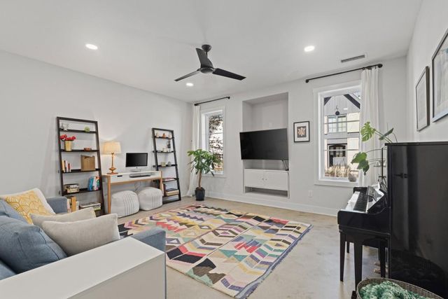 304 Mado Lane, Chattahoochee Hills, GA 30268