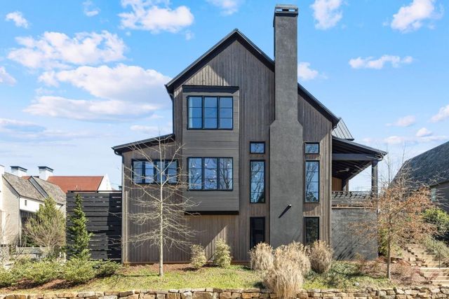 304 Mado Lane, Chattahoochee Hills, GA 30268