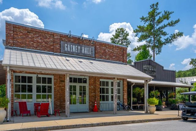 304 Mado Lane, Chattahoochee Hills, GA 30268