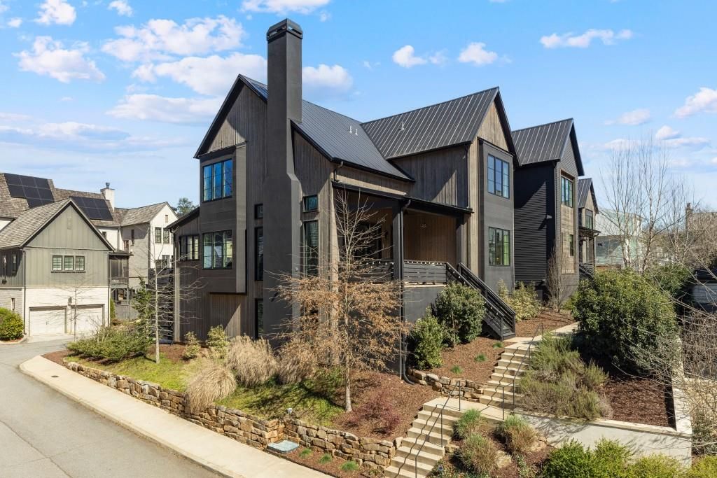 304 Mado Lane, Chattahoochee Hills, GA 30268