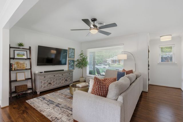 11645 Colmar Street, Dallas, TX 75218