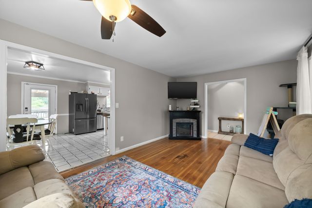 111 Rainbow St, Clarksville, TN 37042