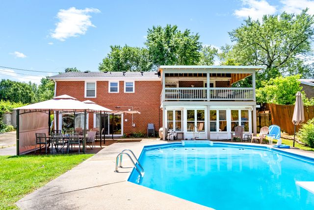 111 Rainbow St, Clarksville, TN 37042