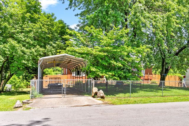 111 Rainbow St, Clarksville, TN 37042