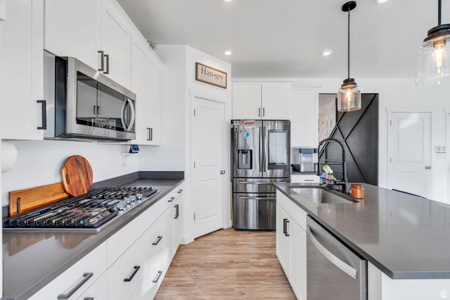 7940 N SEATTLE SLEW RD, Eagle Mountain, UT 84005