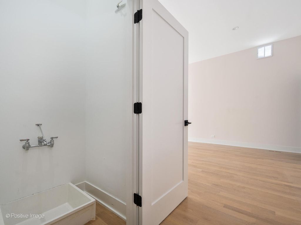 846 N Ashland Avenue 1F, Chicago, IL 60622 — photo 5