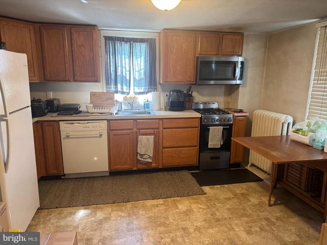 131 S MAIN ##2, Quakertown, PA 18951