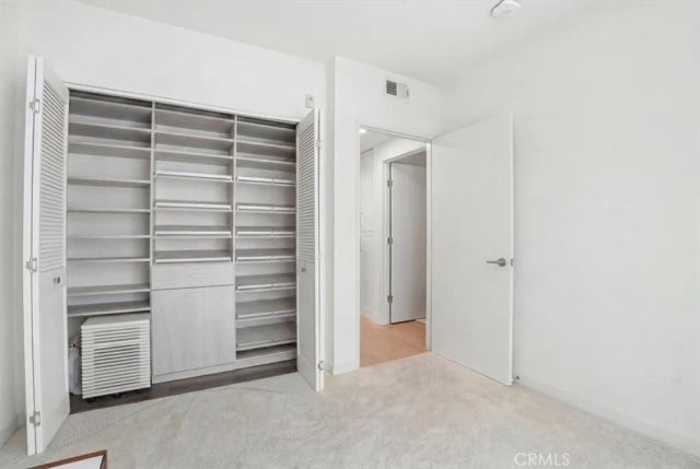 21301 Erwin Street 545, Woodland Hills, CA 91367