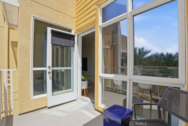 21301 Erwin Street 545, Woodland Hills, CA 91367