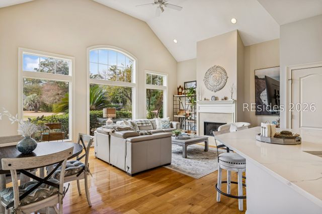 97 Toppin Dr, Hilton Head Island, SC 29926