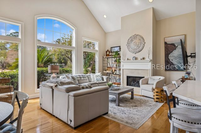 97 Toppin Dr, Hilton Head Island, SC 29926