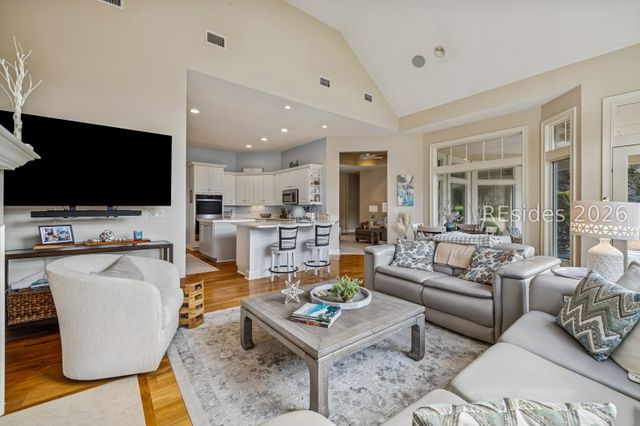 97 Toppin Dr, Hilton Head Island, SC 29926