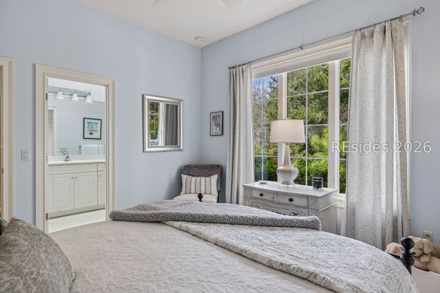 97 Toppin Dr, Hilton Head Island, SC 29926