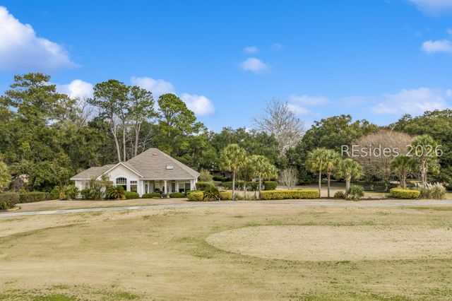97 Toppin Dr, Hilton Head Island, SC 29926