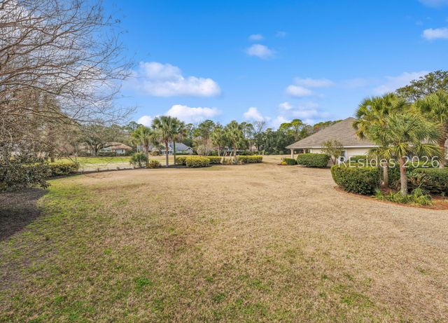 97 Toppin Dr, Hilton Head Island, SC 29926