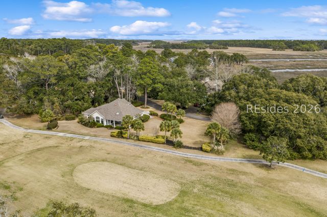 97 Toppin Dr, Hilton Head Island, SC 29926