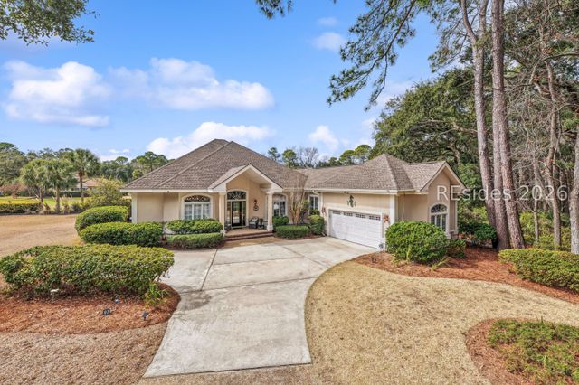 97 Toppin Dr, Hilton Head Island, SC 29926