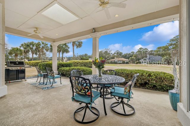 97 Toppin Dr, Hilton Head Island, SC 29926
