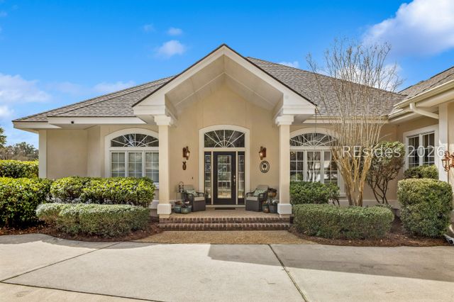 97 Toppin Dr, Hilton Head Island, SC 29926