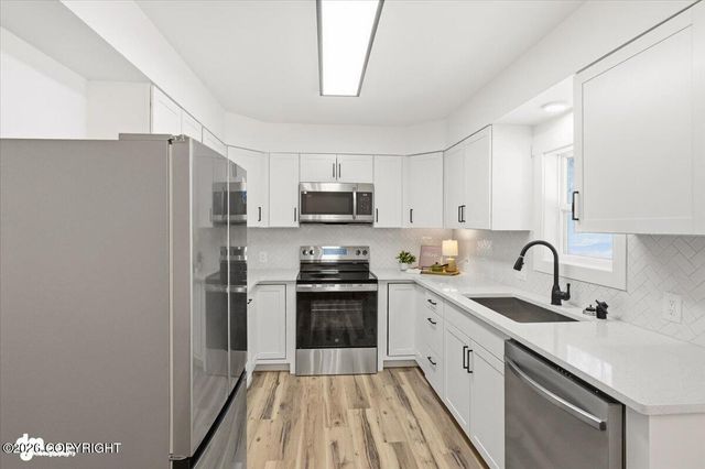 1560 Beaver Place, Anchorage, AK 99504