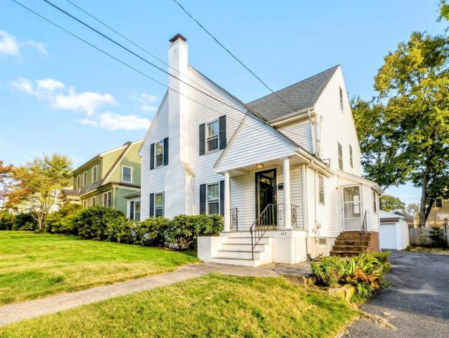 142 Jackson St, Newton, MA 02459