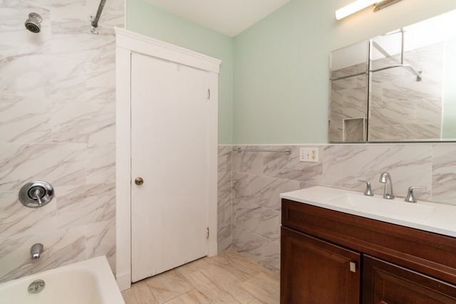 142 Jackson St, Newton, MA 02459