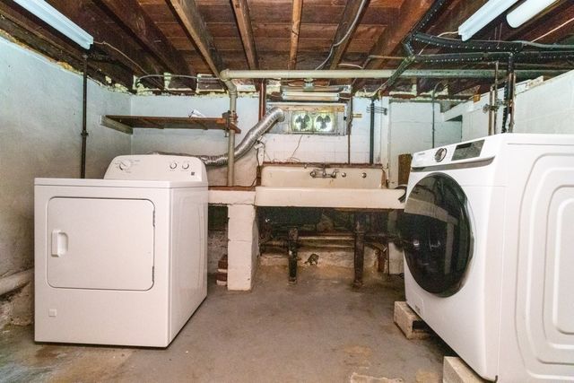 142 Jackson St, Newton, MA 02459